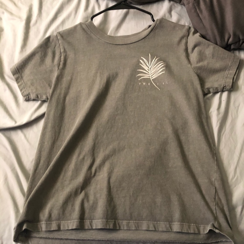 Grey O’Neill tee